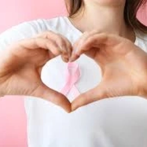 علامات سرطان الثدي